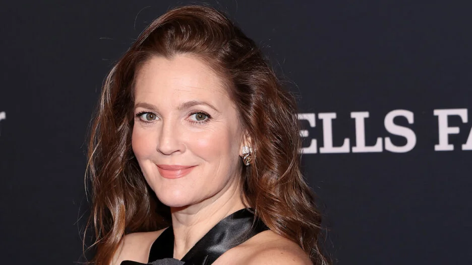 Drew Barrymore Gets Furious Over Her Comment About Reportedly Wishing Her Mom Dead